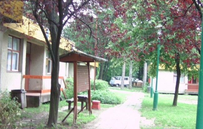 Gólyatábor helyszínek Tata Ifjúsági Tábor épületek