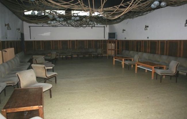 Gólyatábor helyszínek Tata Ifjúsági Tábor klubterem