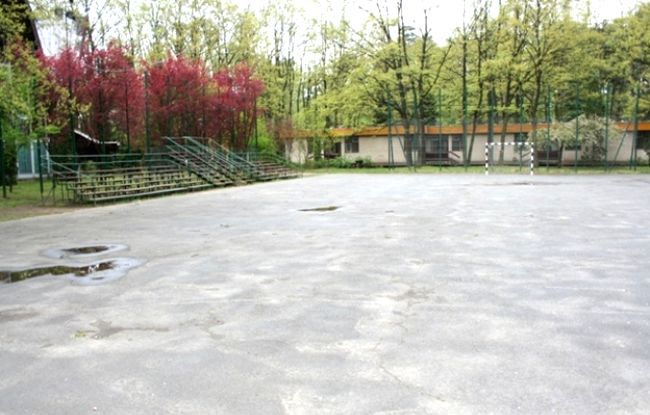 Gólyatábor helyszínek Tata Ifjúsági Tábor - sportpálya
